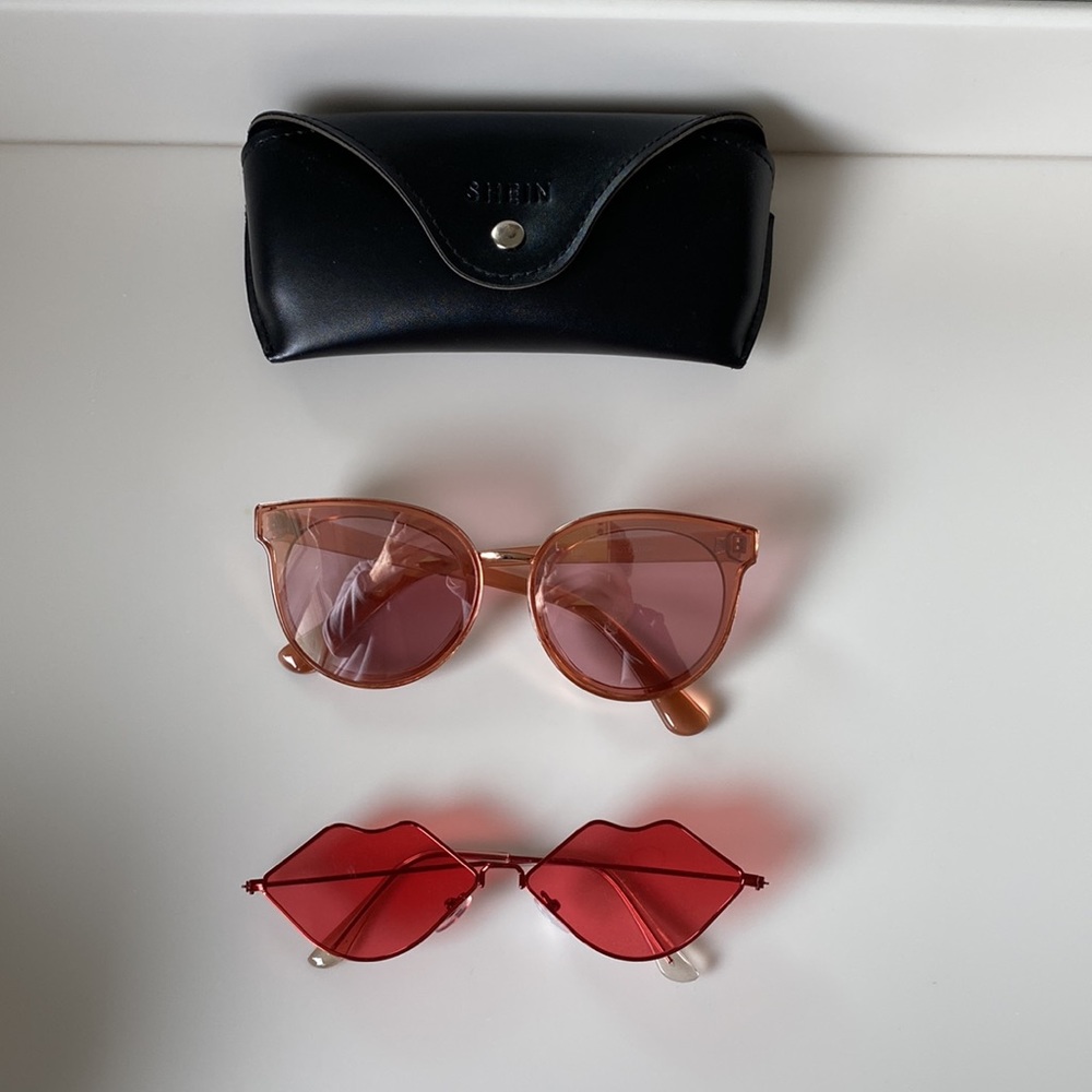 2 FUN Tinted Sunglasses & Case: KISS LIP Shape Wire Frame & Large Plastic Frame - Picture 2 of 10